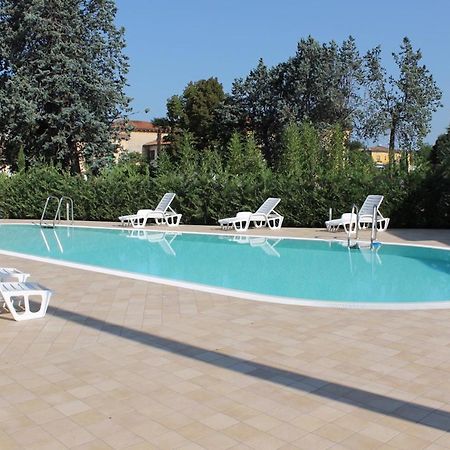 Casa Di Chiara Apartment Peschiera del Garda Bagian luar foto