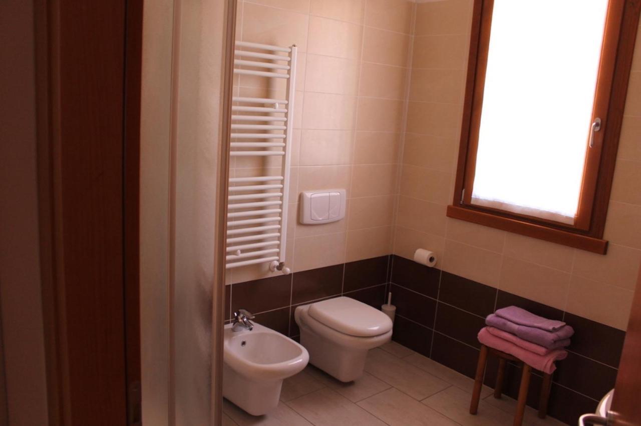 Casa Di Chiara Apartment Peschiera del Garda Bagian luar foto