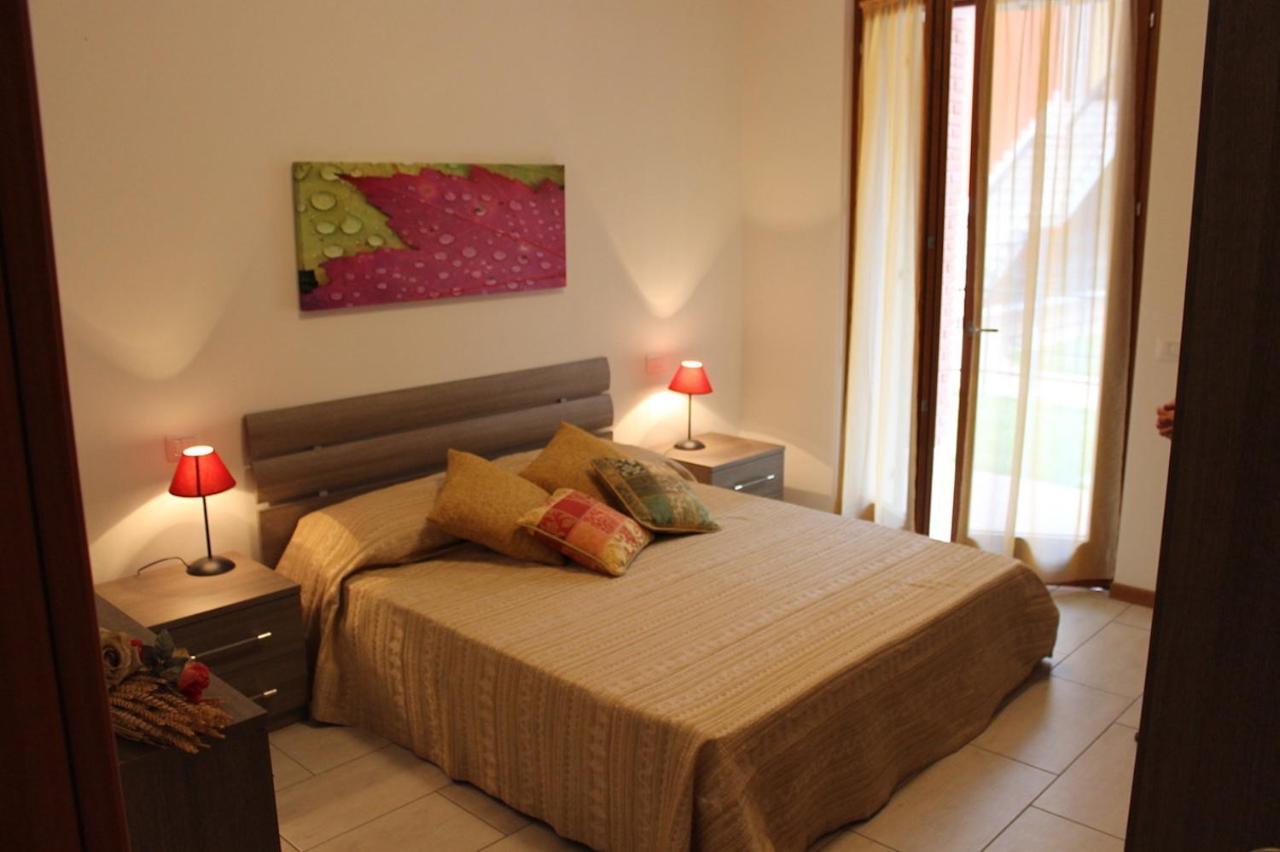 Casa Di Chiara Apartment Peschiera del Garda Bagian luar foto