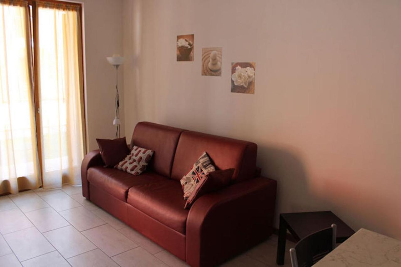 Casa Di Chiara Apartment Peschiera del Garda Bagian luar foto